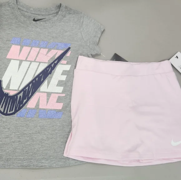 🆕️ Nike Tee & Skort